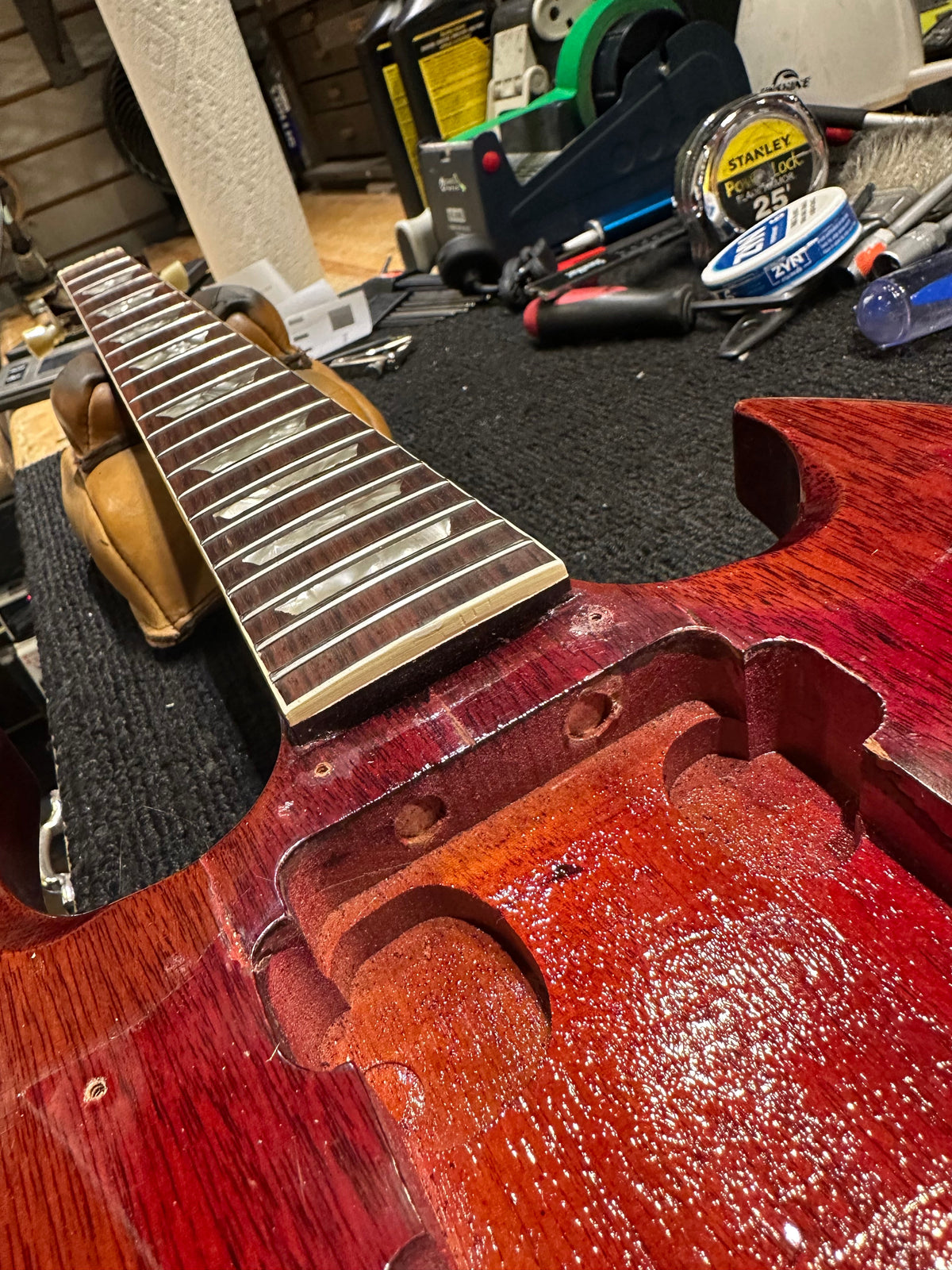 Gibson SG Standard Cherry 1970 - View 15 | MusicMarket