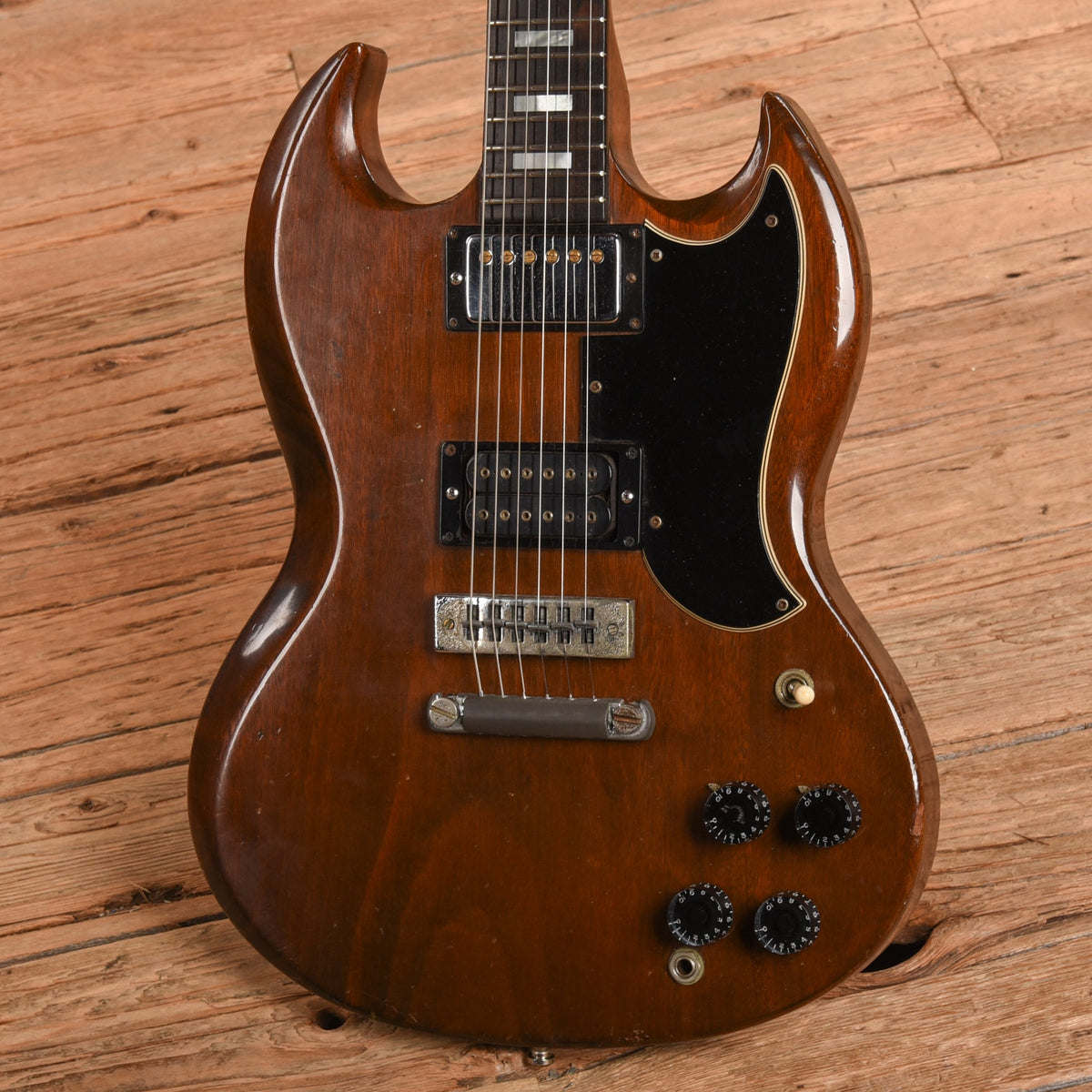 Gibson SG Standard Walnut 1973 - View 2 | MusicMarket