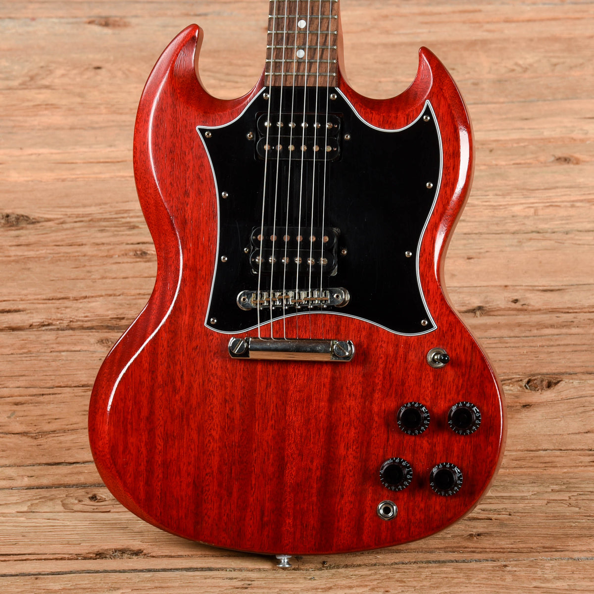 Gibson SG Tribute Vintage Cherry Satin 2022 - View 2 | MusicMarket