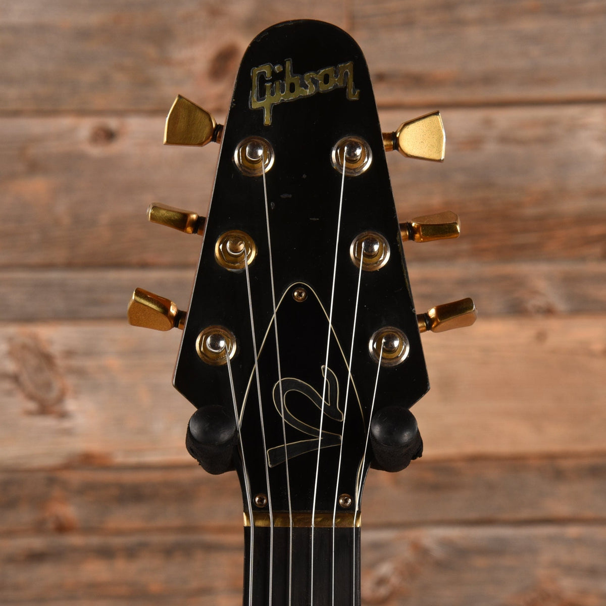 Gibson V2 Natural 1980 - View 6 | MusicMarket