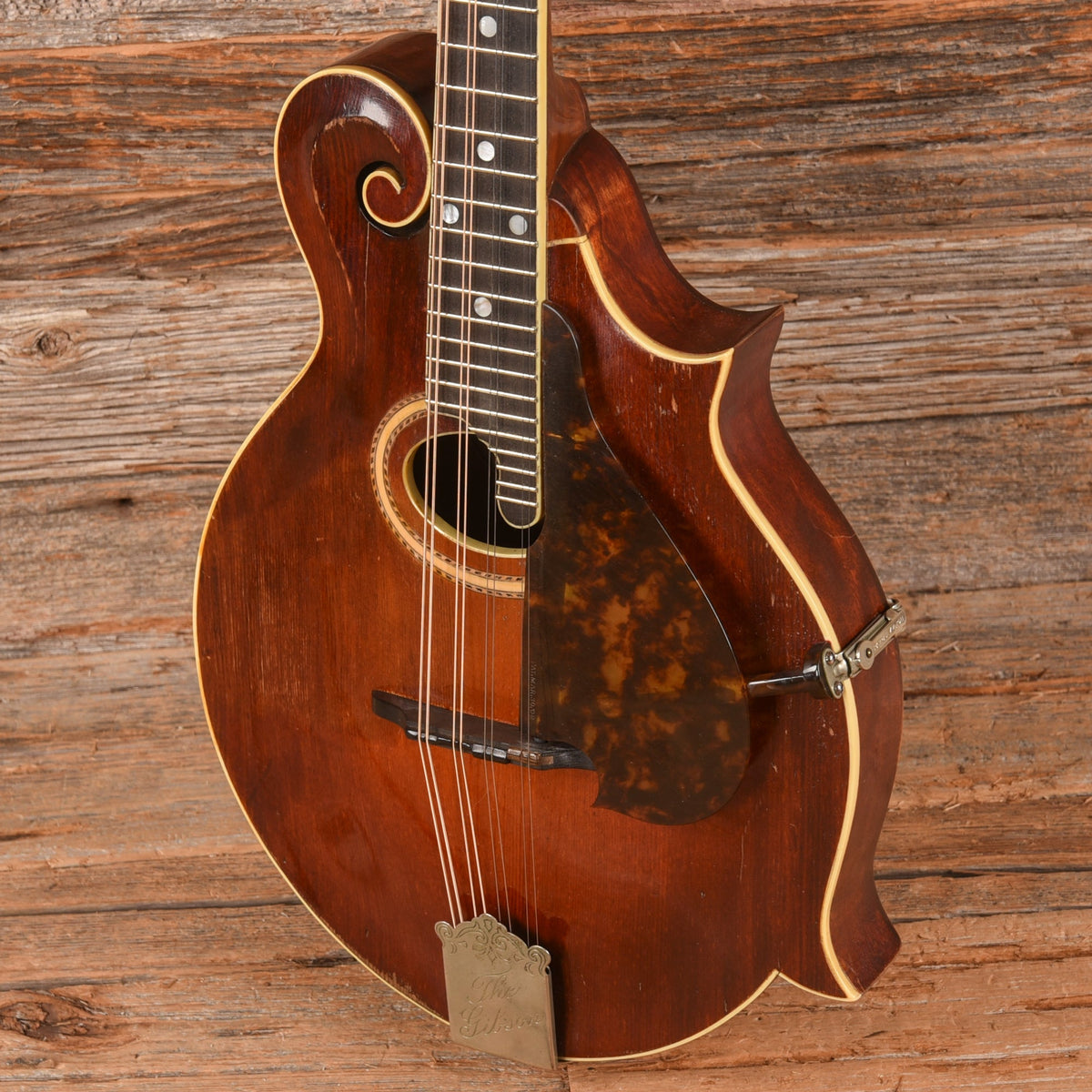 Gibson F-2 Sunburst 1915 - View 2 | MusicMarket