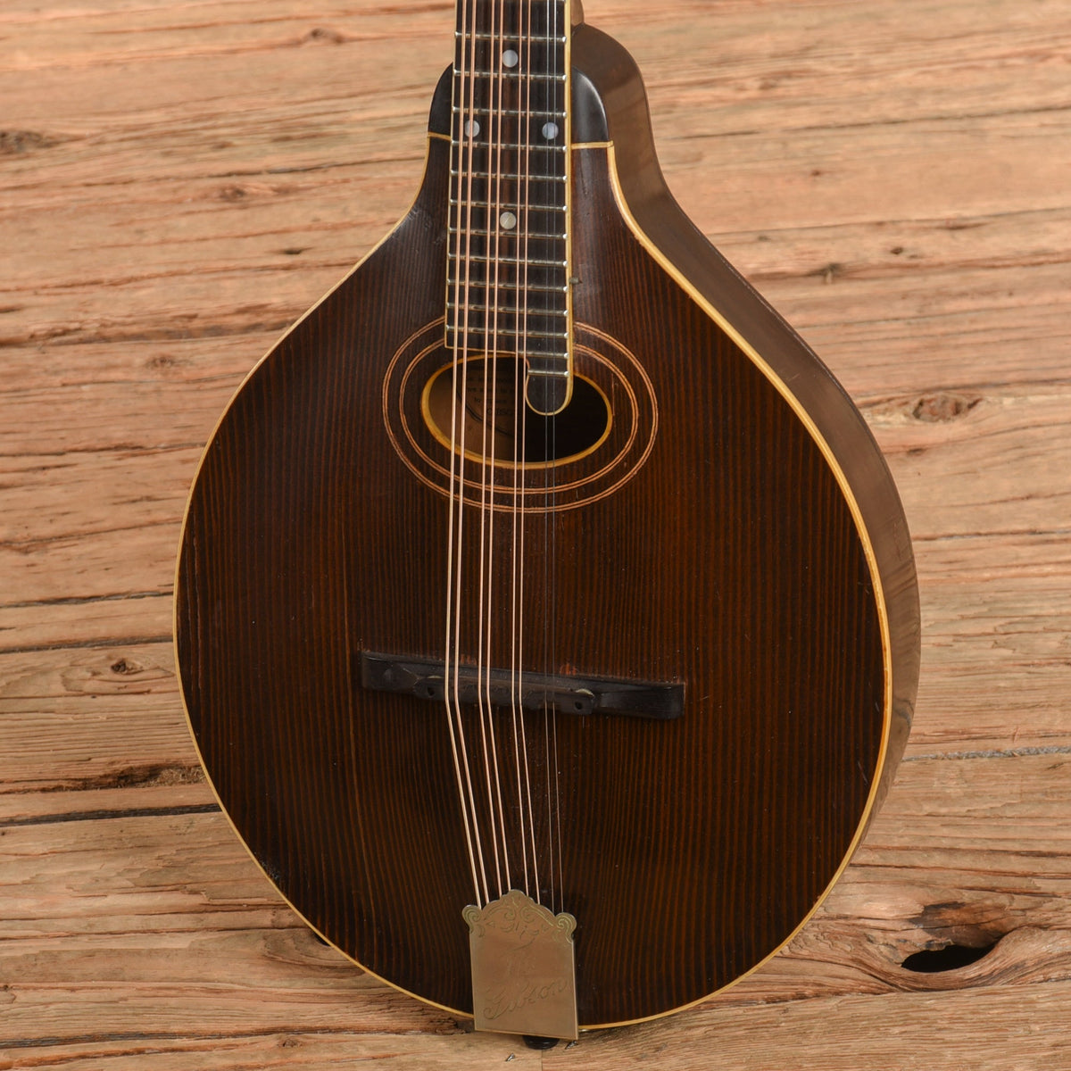 Gibson H1 Brown 1922 - View 2 | MusicMarket