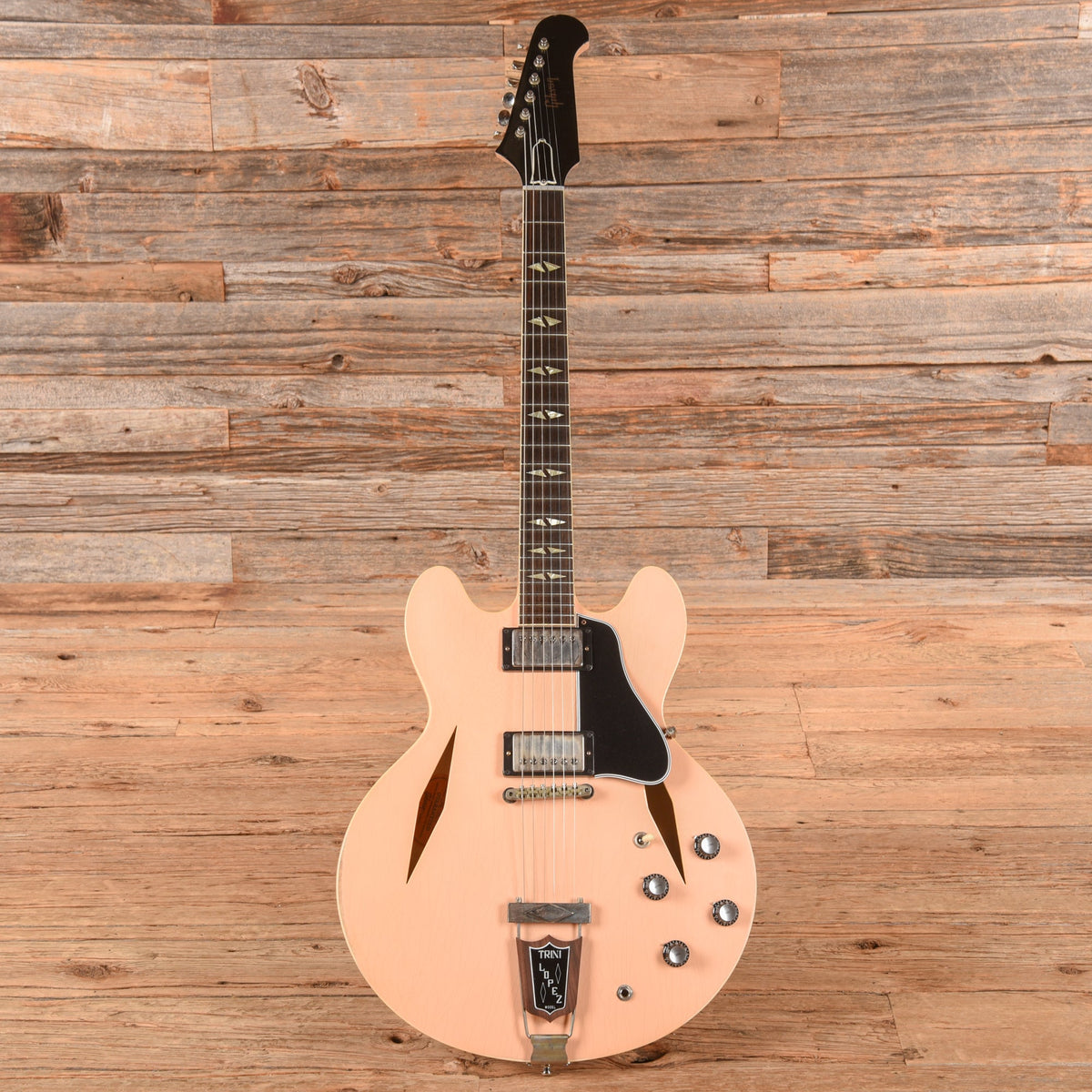 Gibson CME Trini Lopez Shell Pink 2023 - Zac Brown - View 4 | MusicMarket