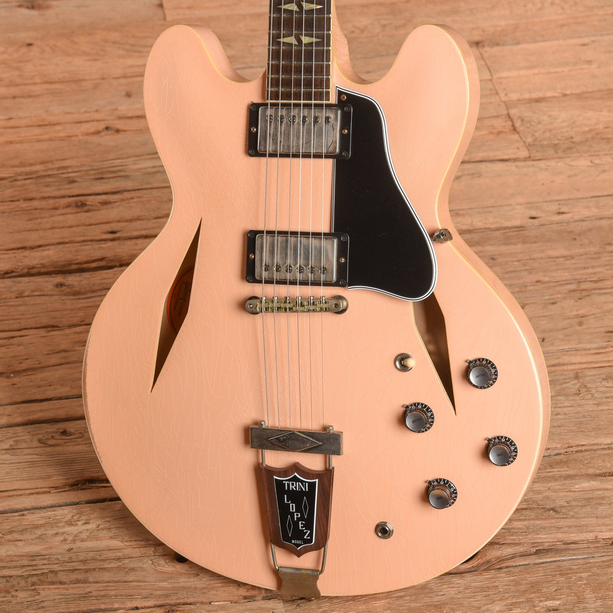Gibson CME Trini Lopez Shell Pink 2023 - Zac Brown - View 2 | MusicMarket