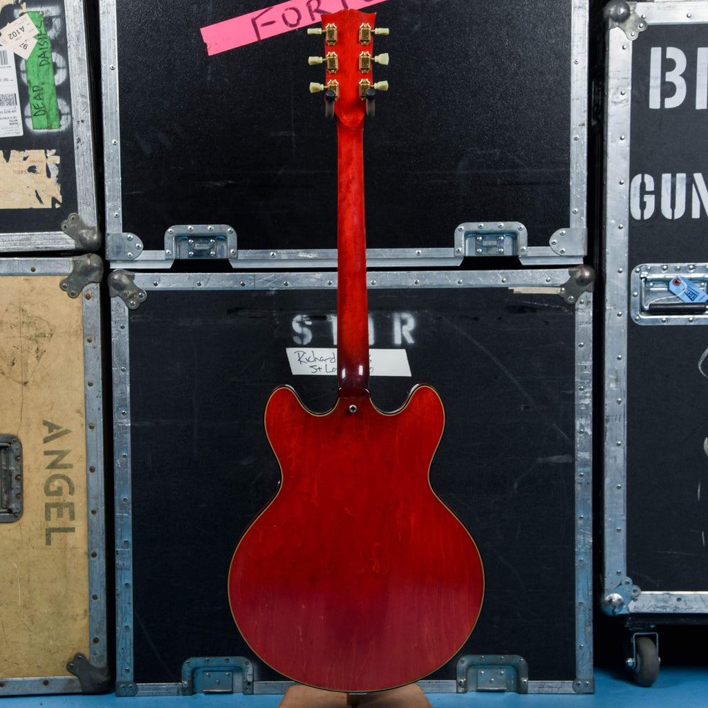 Gibson ES-325 Cherry 1972 - View 2 | MusicMarket