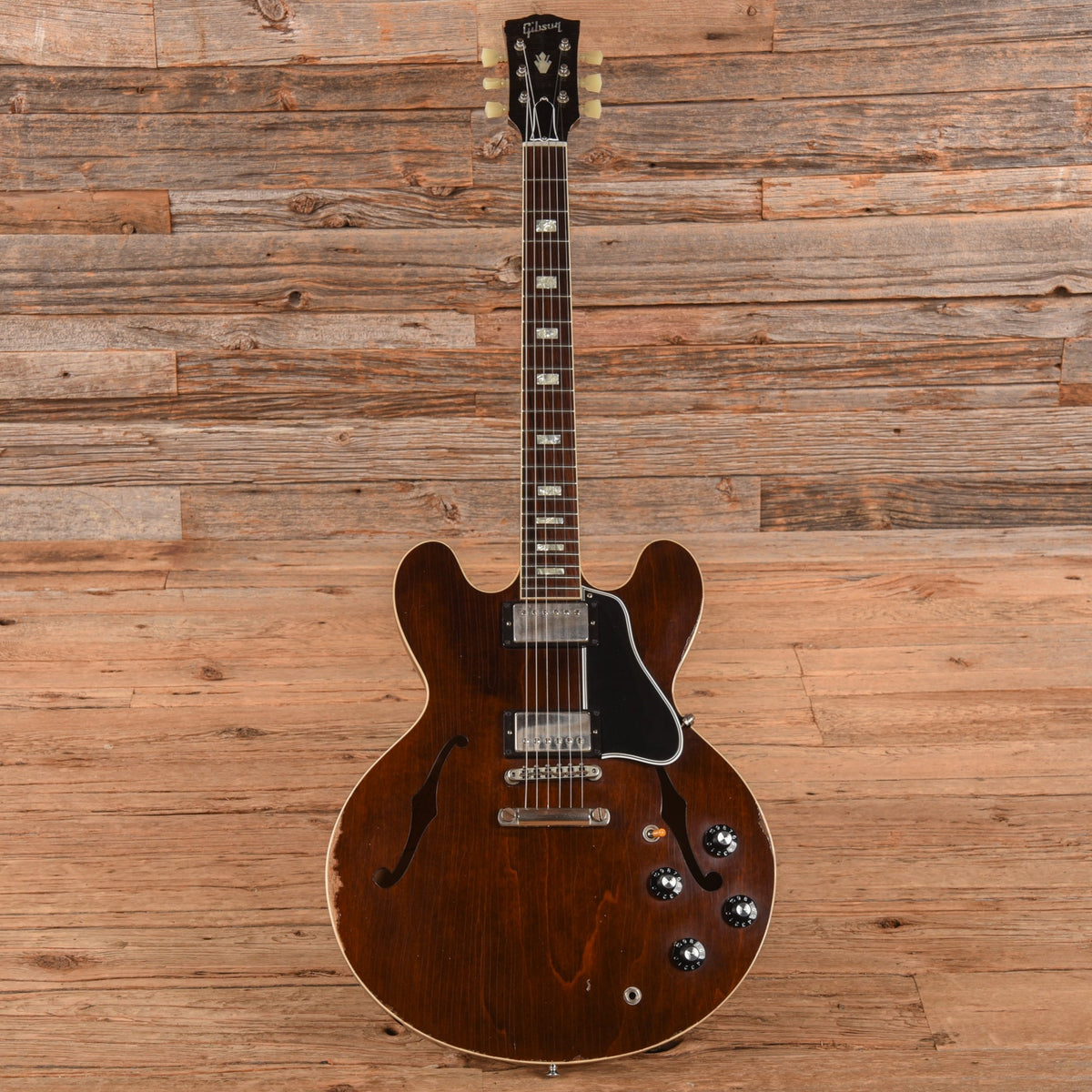Gibson ES-335 Walnut 63 CME Walnut 2019 - Zac Brown - View 4 | MusicMarket