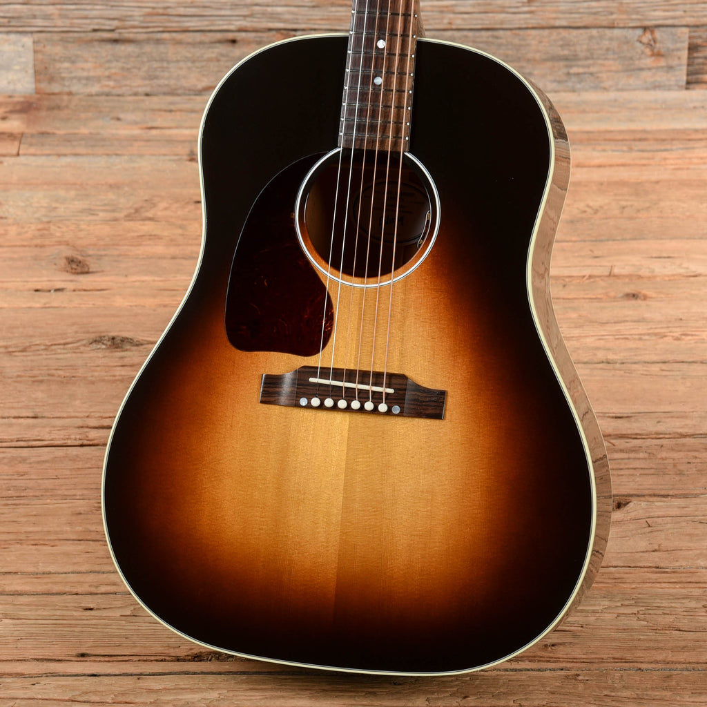 Gibson J-45 Standard Sunburst 2025 LEFTY - View 2 | MusicMarket