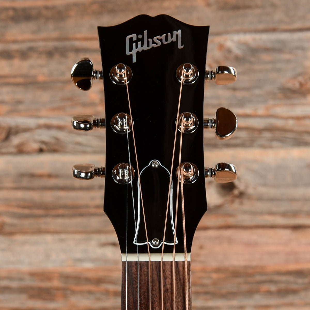 Gibson J-45 Standard Sunburst 2025 LEFTY - View 6 | MusicMarket