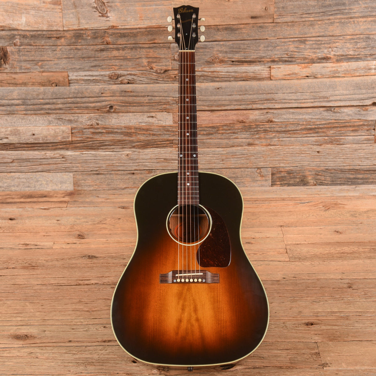 Gibson J-45 Vintage Sunburst 2019 - Zac Brown - View 4 | MusicMarket