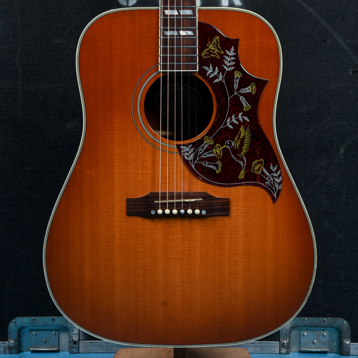 Gibson Montana Hummingbird Standard Sunburst 2007 - View 3 | MusicMarket