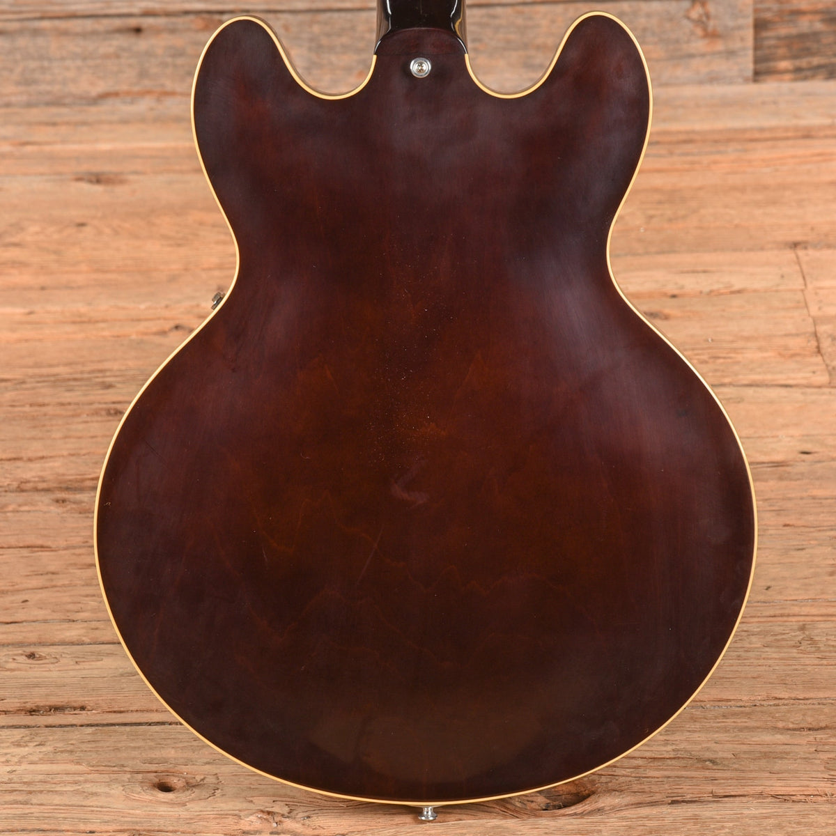 Gibson Trini Lopez Walnut 2022 - Zac Brown - View 3 | MusicMarket