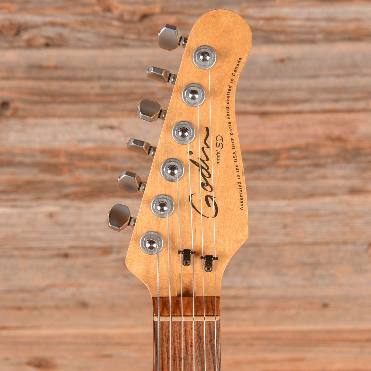 Godin Model SDxt Red - View 6 | MusicMarket