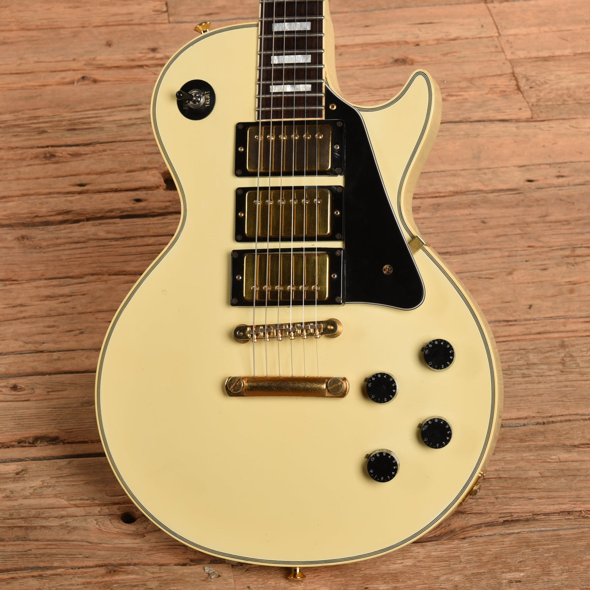 Greco 3-Pickup Custom White 1980s - View 2 | MusicMarket
