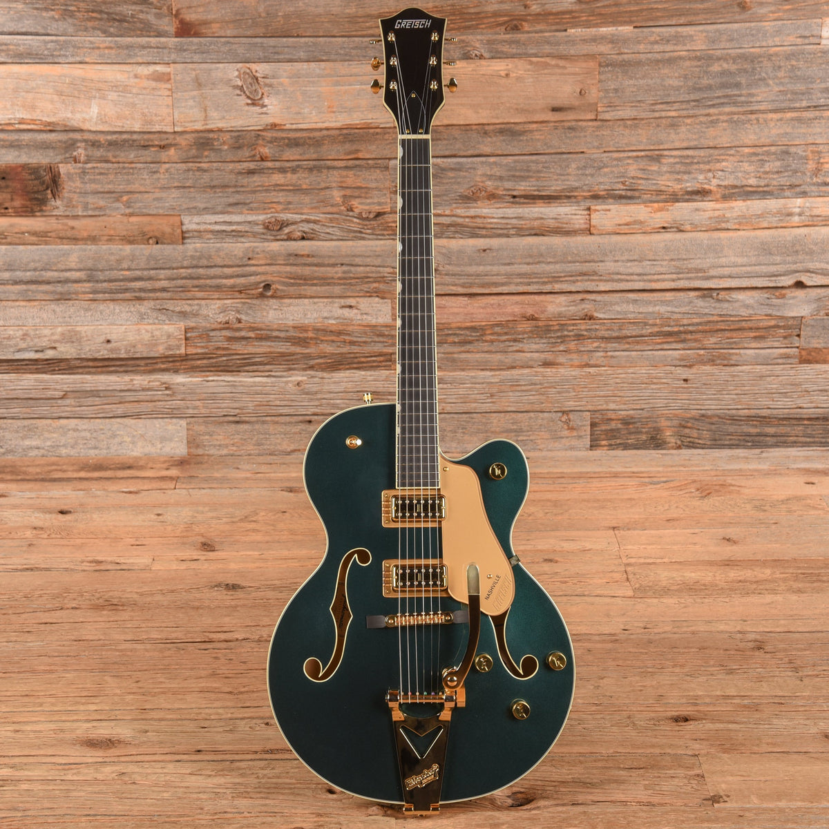 Gretsch Synchromatic Nashville Hollow-Body Single Cutaway Cadillac Green 2025 - View 4 | MusicMarket