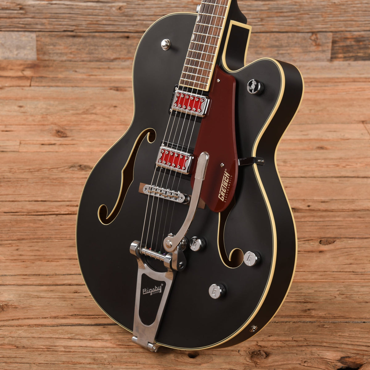 Gretsch G5410T Electromatic "Rat Rod" Hollow Body Single Cutaway Matte Black 2020 - View 2 | MusicMarket