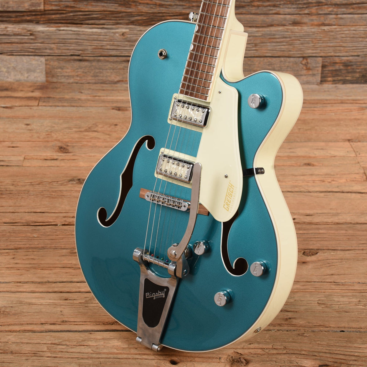 Gretsch G5410T Electromatic Tri-Five Two Tone Ocean Turquoise/Vintage White 2020 - View 2 | MusicMarket