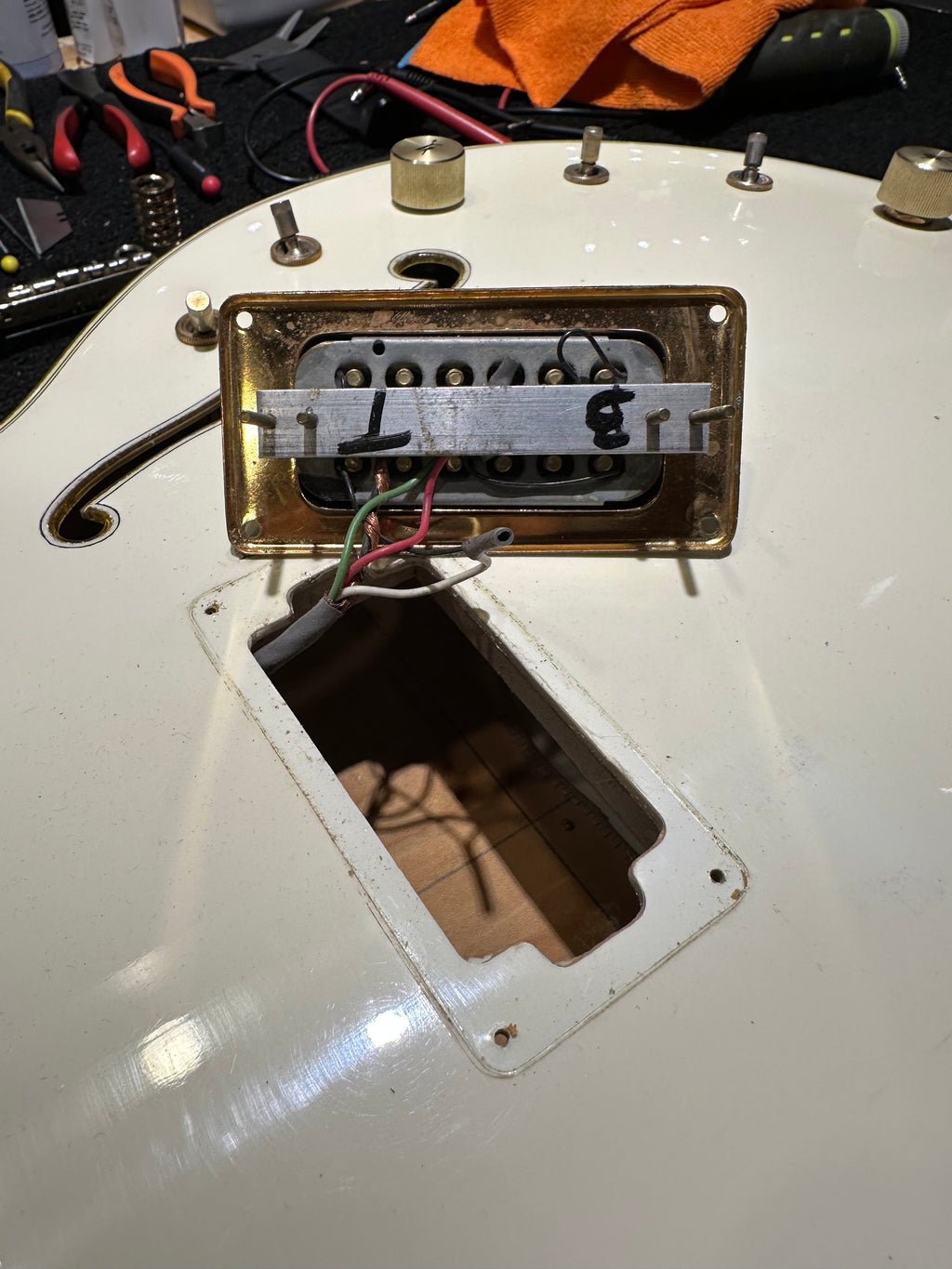 Gretsch White Falcon Stereo White 1974 - View 10 | MusicMarket