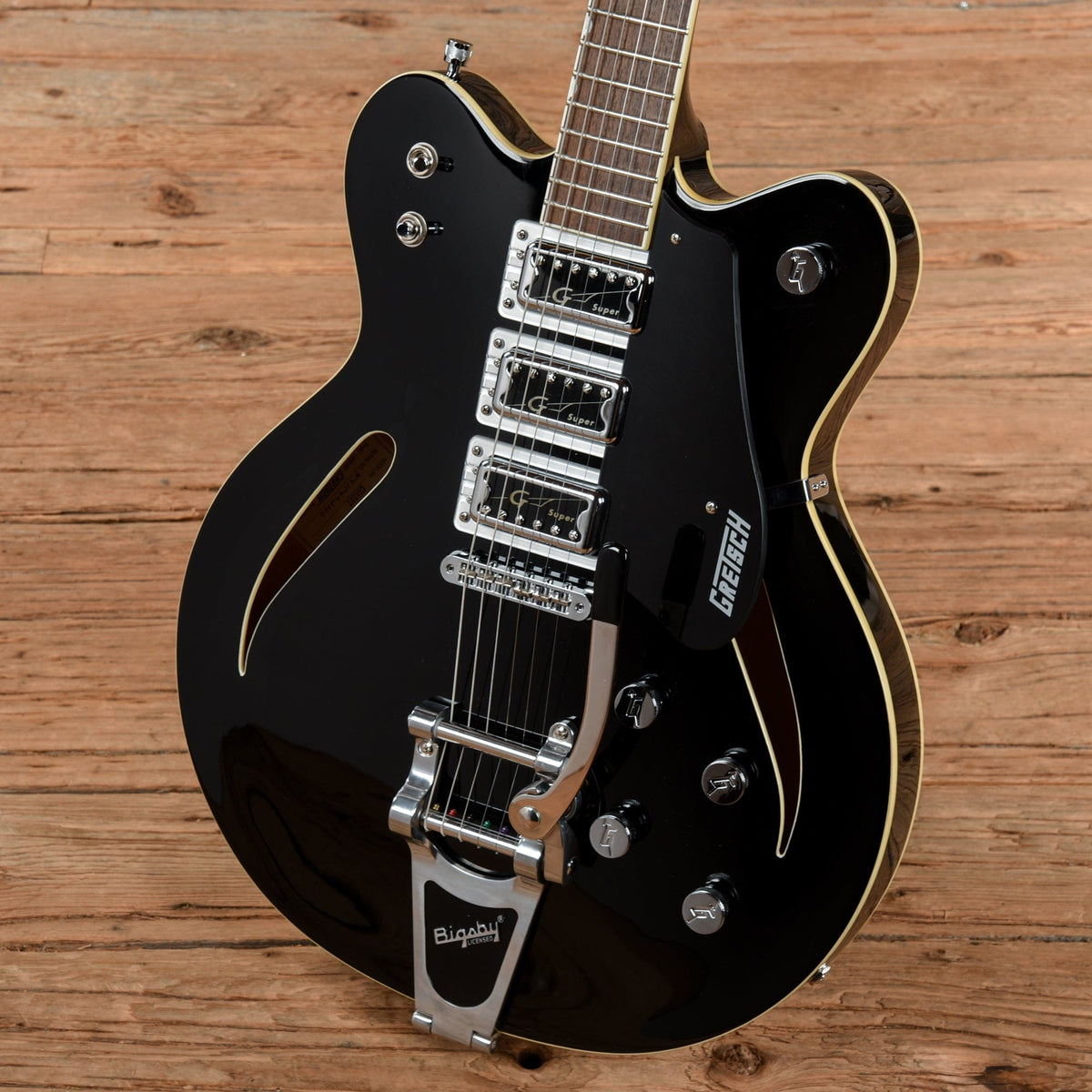 Gretsch G5622T-CB Electromatic Center Block Double Cutaway 3-Pikcup Black 2015 - View 2 | MusicMarket
