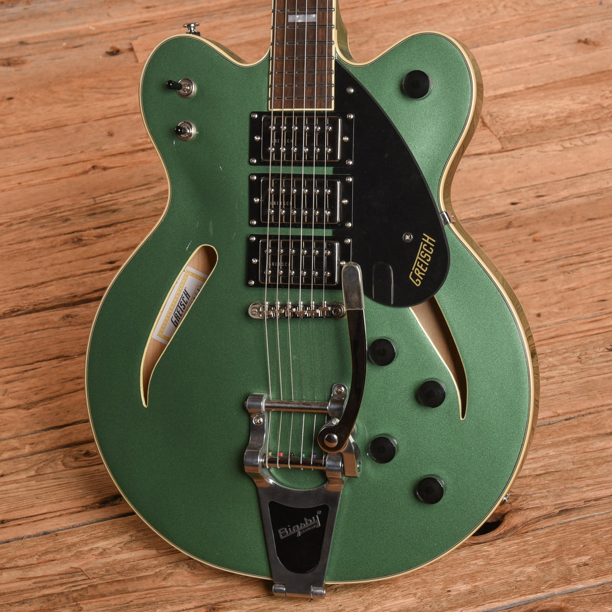 Gretsch G2627T Streamliner Center Block 3-Pickup Georgia Green 2022 - View 2 | MusicMarket