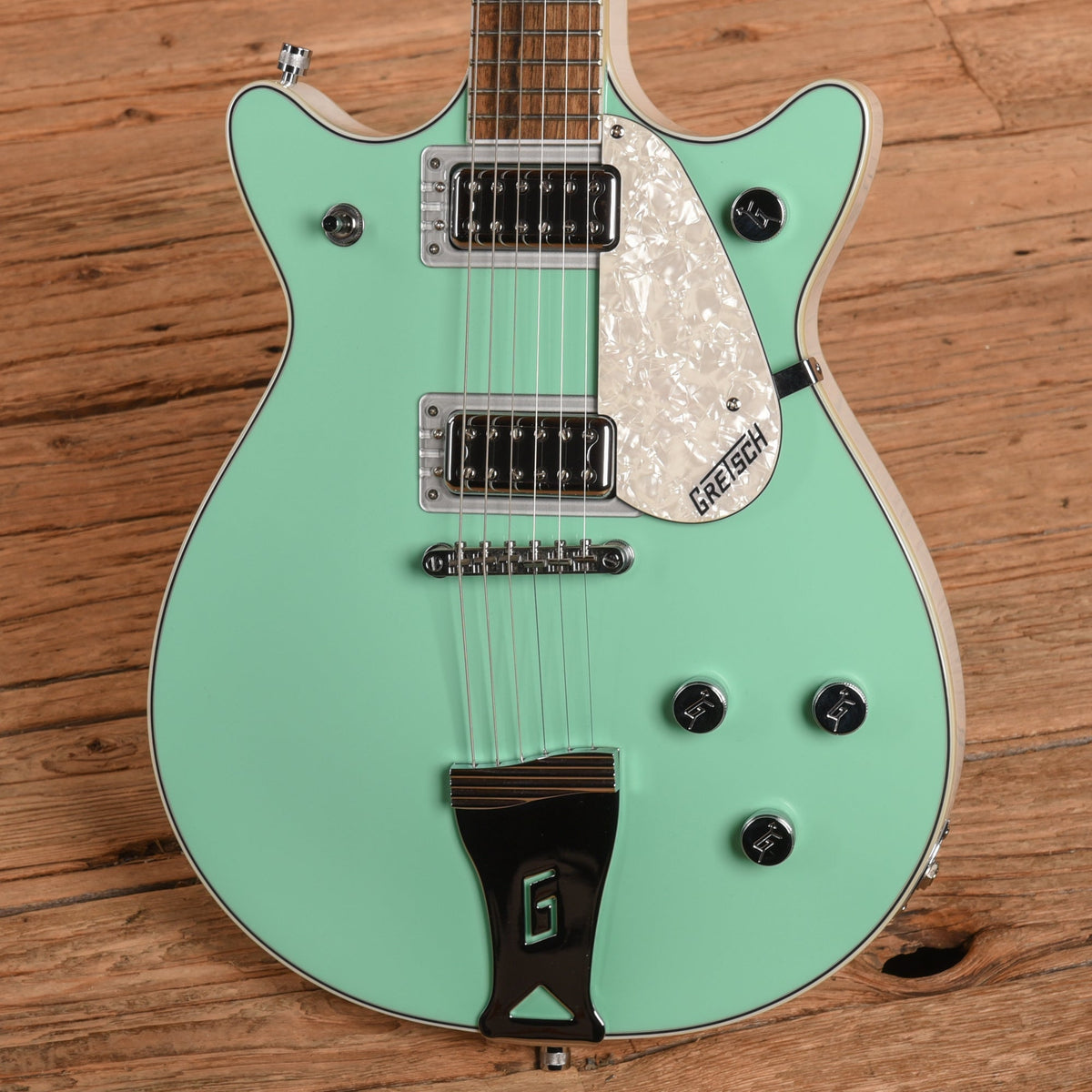 Gretsch G5237 Electromatic Double Jet Surf Green 2020 - View 2 | MusicMarket
