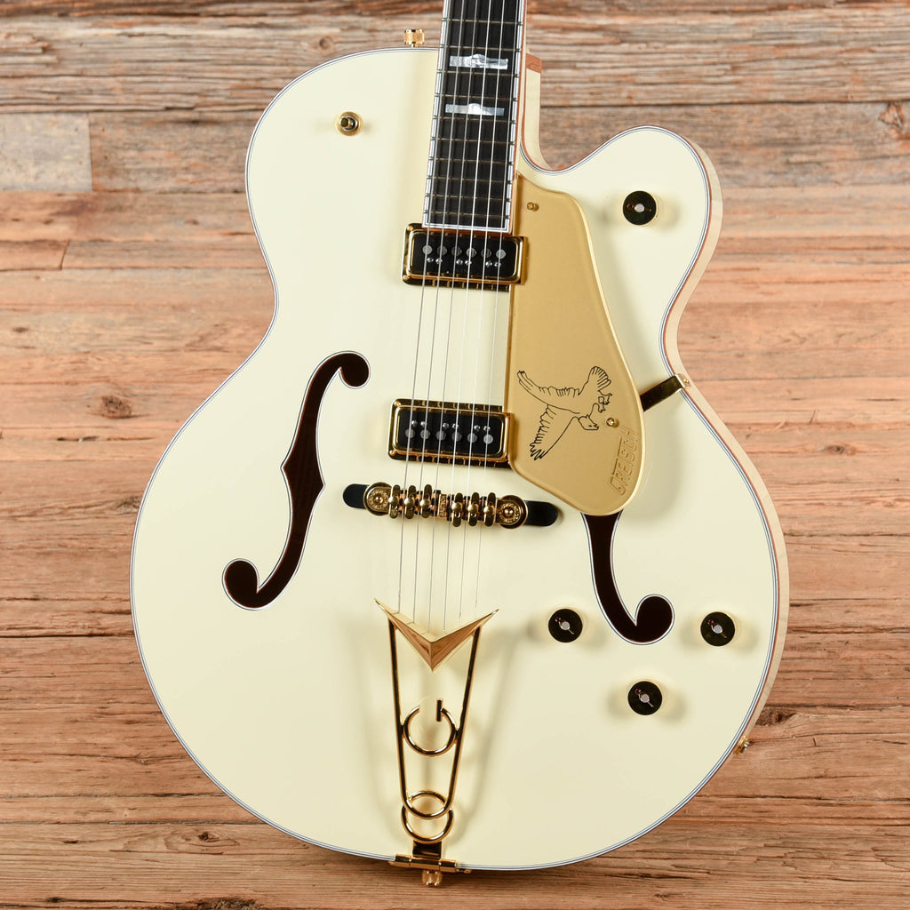 Gretsch G6136-55 Vintage Select '55 Falcon White 2024 - View 2 | MusicMarket