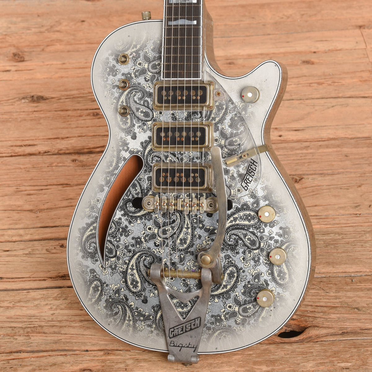 Gretsch Custom Shop Stephen Stern Masterbuilt G6134-CS Black Paisley 2021 - Zac Brown - View 2 | MusicMarket