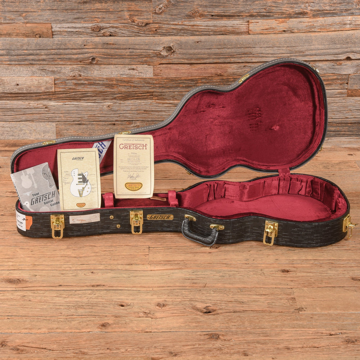 Gretsch Custom Shop Stephen Stern Masterbuilt G6134-CS Black Paisley 2021 - Zac Brown - View 9 | MusicMarket