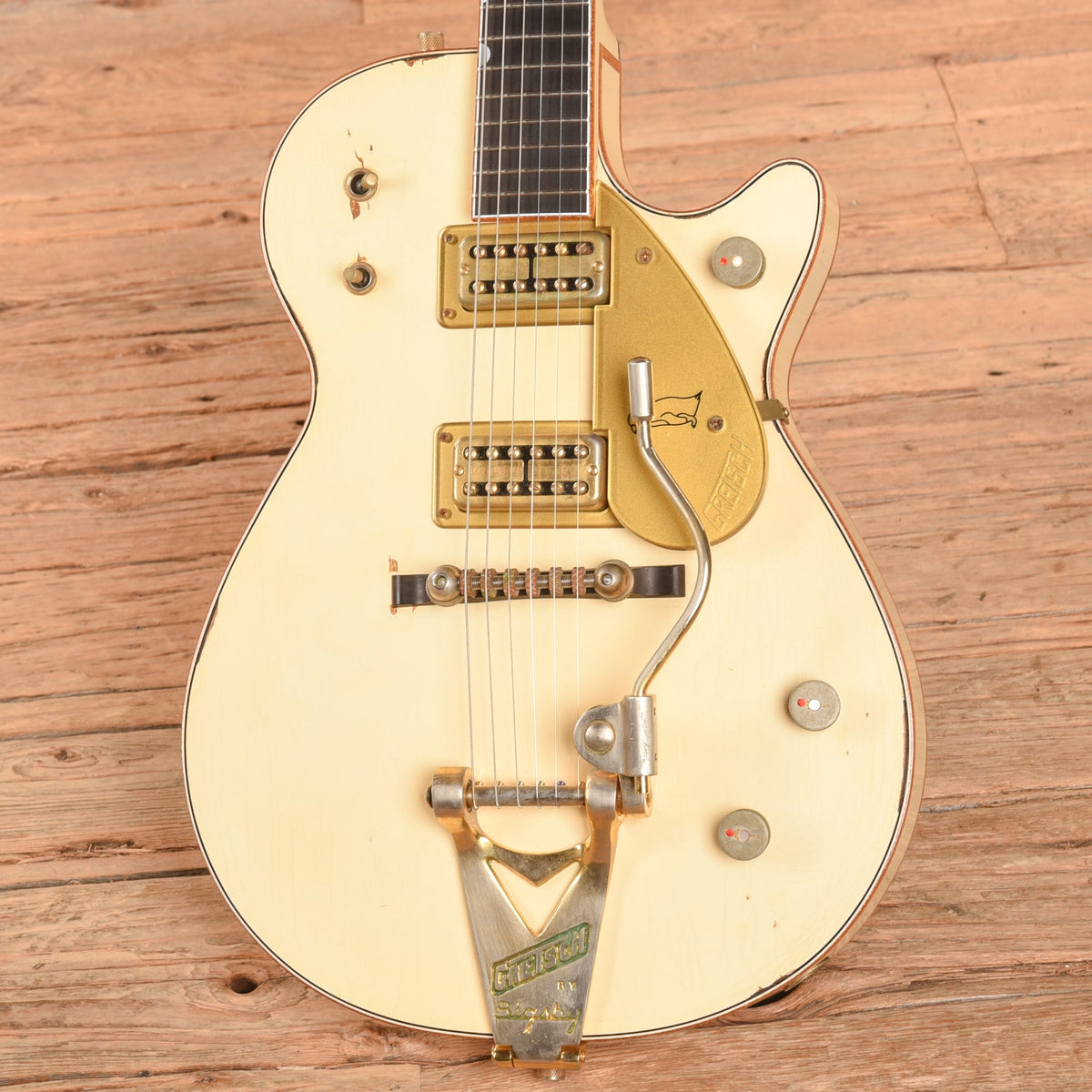 Gretsch Custom Shop Stephen Stern Masterbuilt G6134-CS Penguin White 2011 - Zac Brown - View 2 | MusicMarket