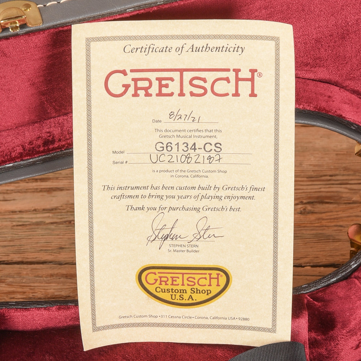 Gretsch Custom Shop Stephen Stern Masterbuilt G6134-CS Penguin White 2021 - Zac Brown - View 10 | MusicMarket