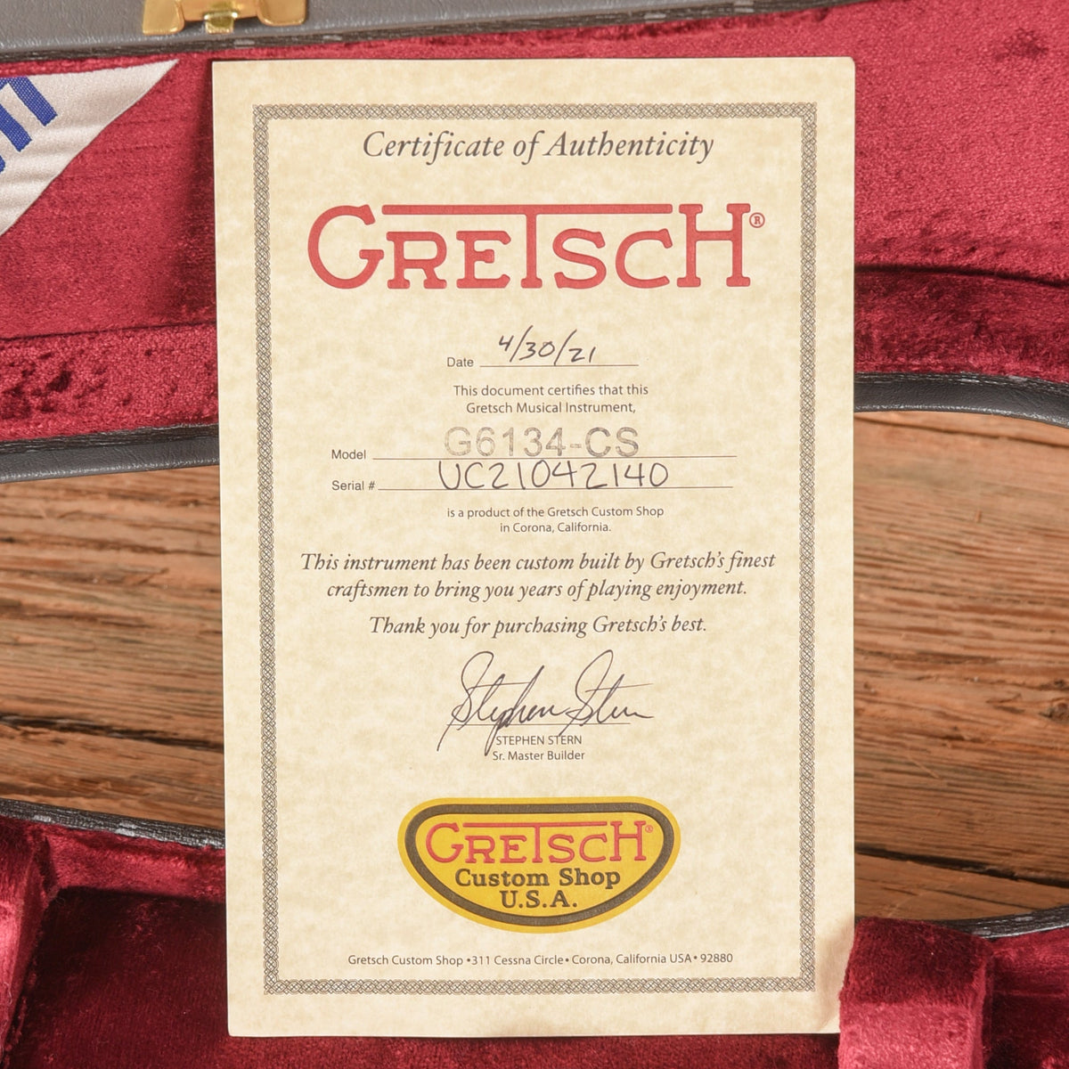 Gretsch Custom Shop Stephen Stern Masterbuilt G6134-CS Red Sparkle 2021 - Zac Brown - View 10 | MusicMarket