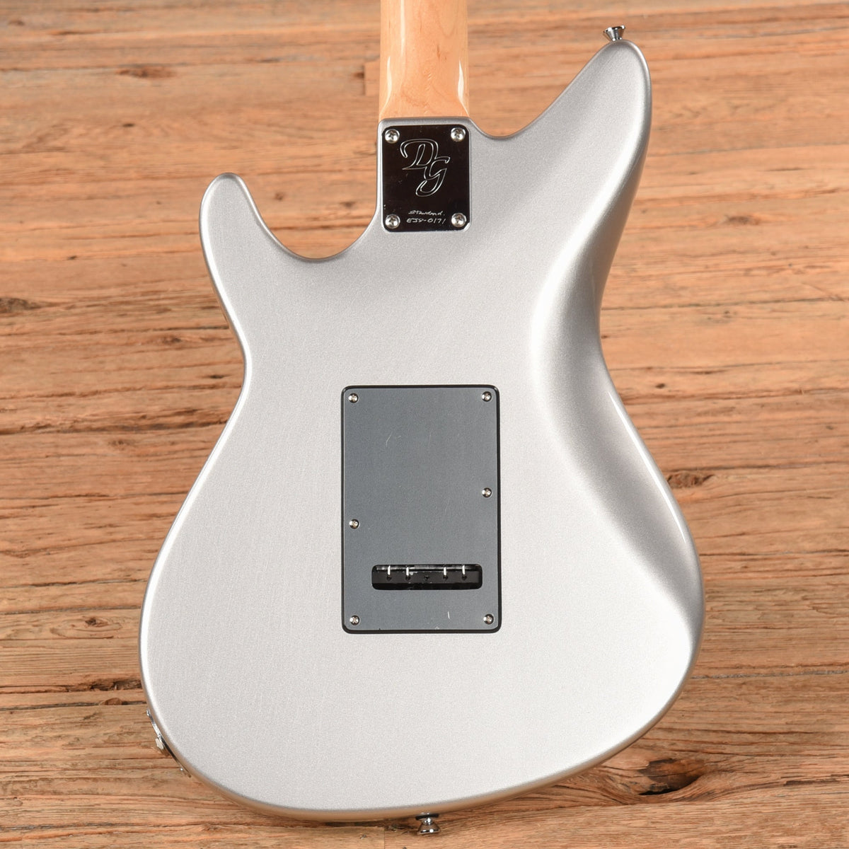 Grosh Guitars Electrajet Silver - View 3 | MusicMarket