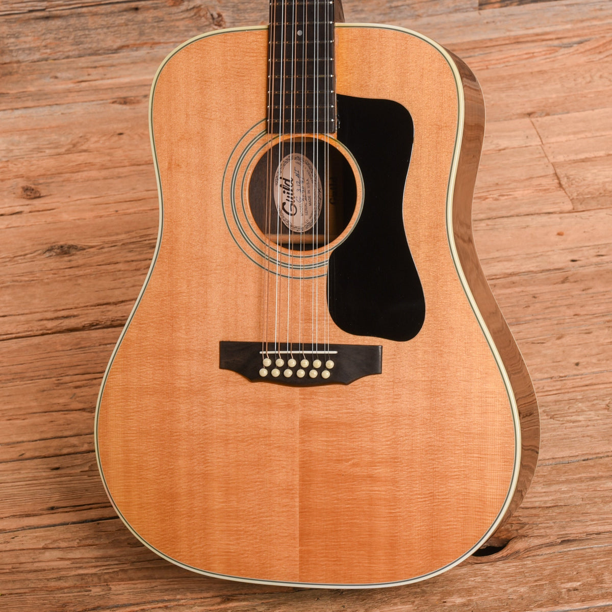 Guild G312 Natural 1979 - View 2 | MusicMarket