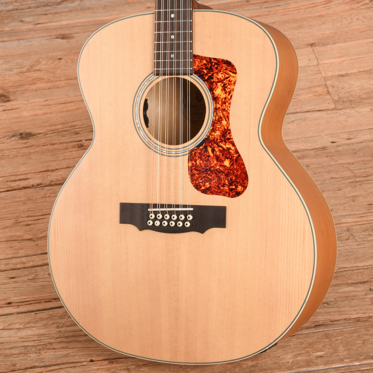 Guild Westerly F2512E Natural - View 2 | MusicMarket