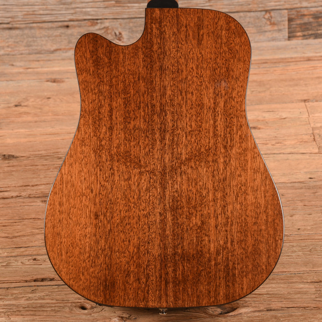 Guild D-120CE Brown - View 3 | MusicMarket