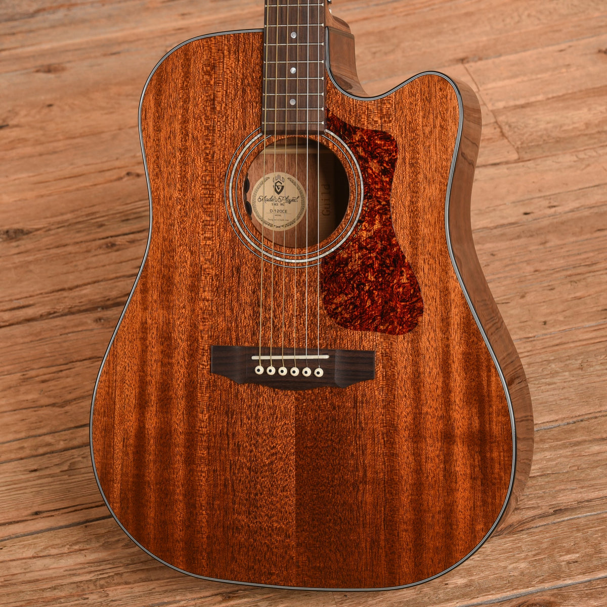 Guild D-120CE Brown - View 2 | MusicMarket