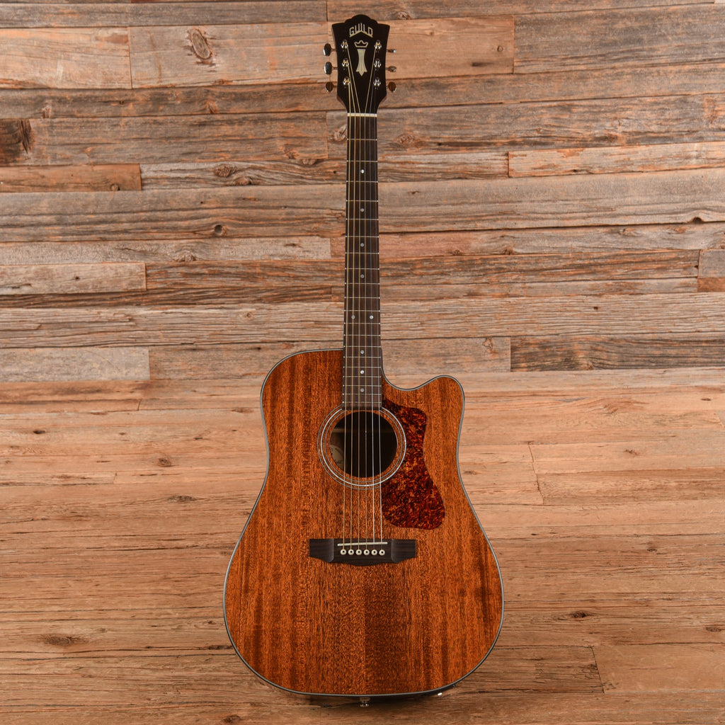 Guild D-120CE Brown - View 4 | MusicMarket