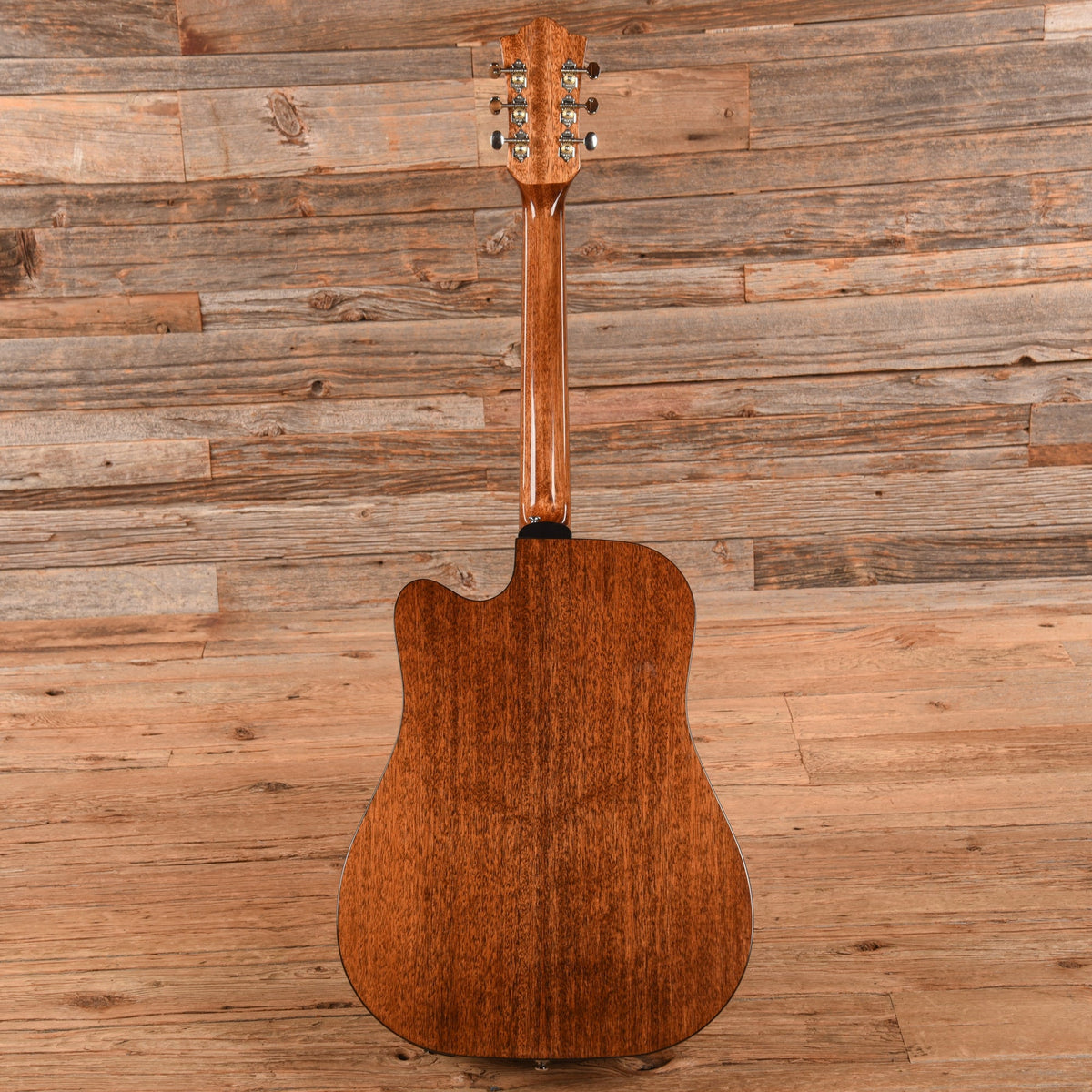 Guild D-120CE Brown - View 5 | MusicMarket
