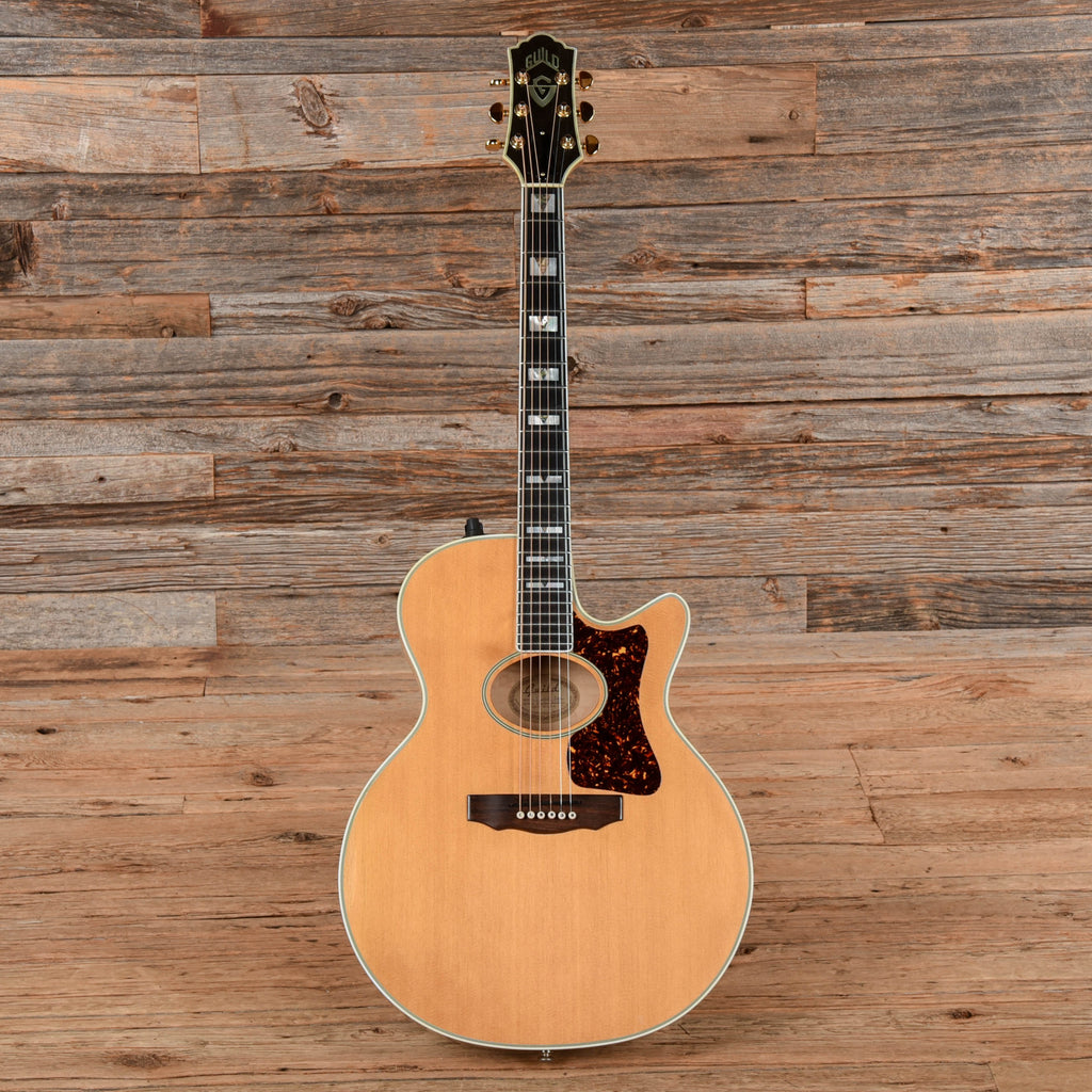 Guild F65CE Blonde 1992 - View 4 | MusicMarket