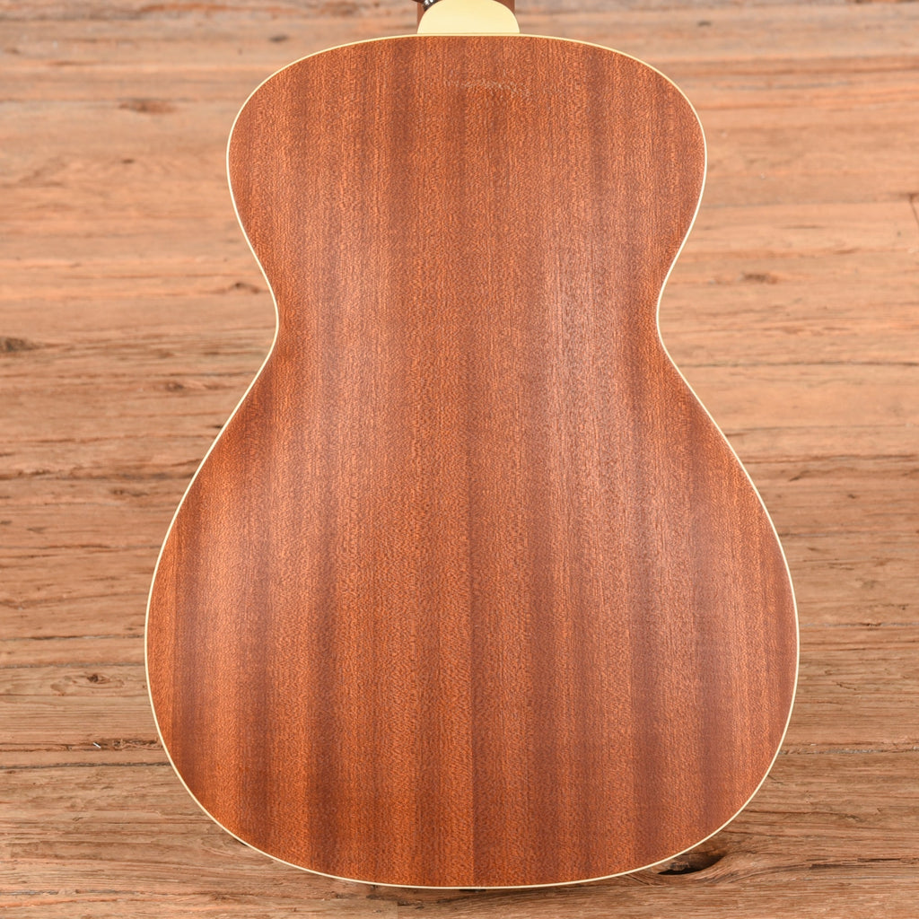 Guild Westerly M-240E Troubador Sunburst - View 3 | MusicMarket