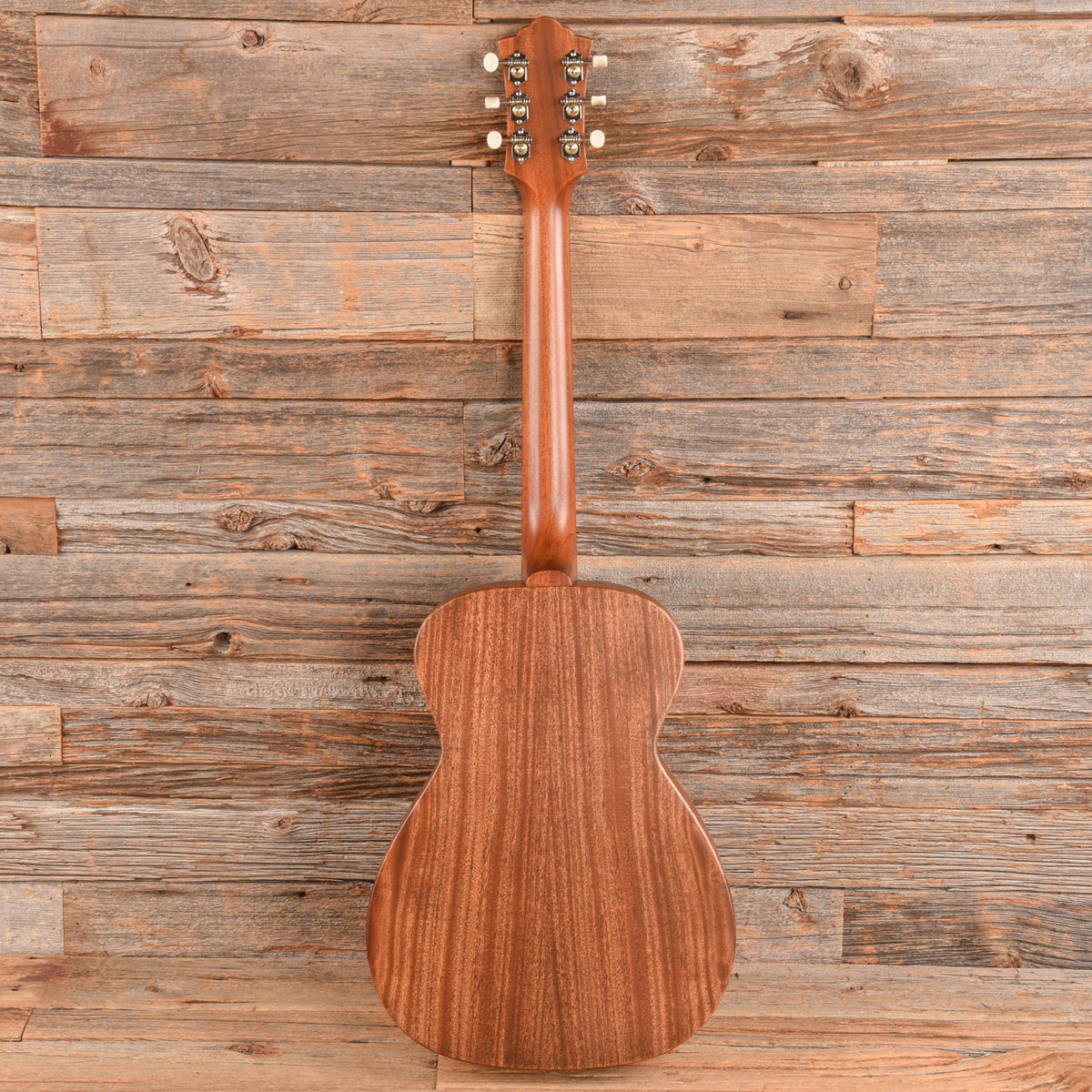 Guild USA M-20 Brown - View 5 | MusicMarket