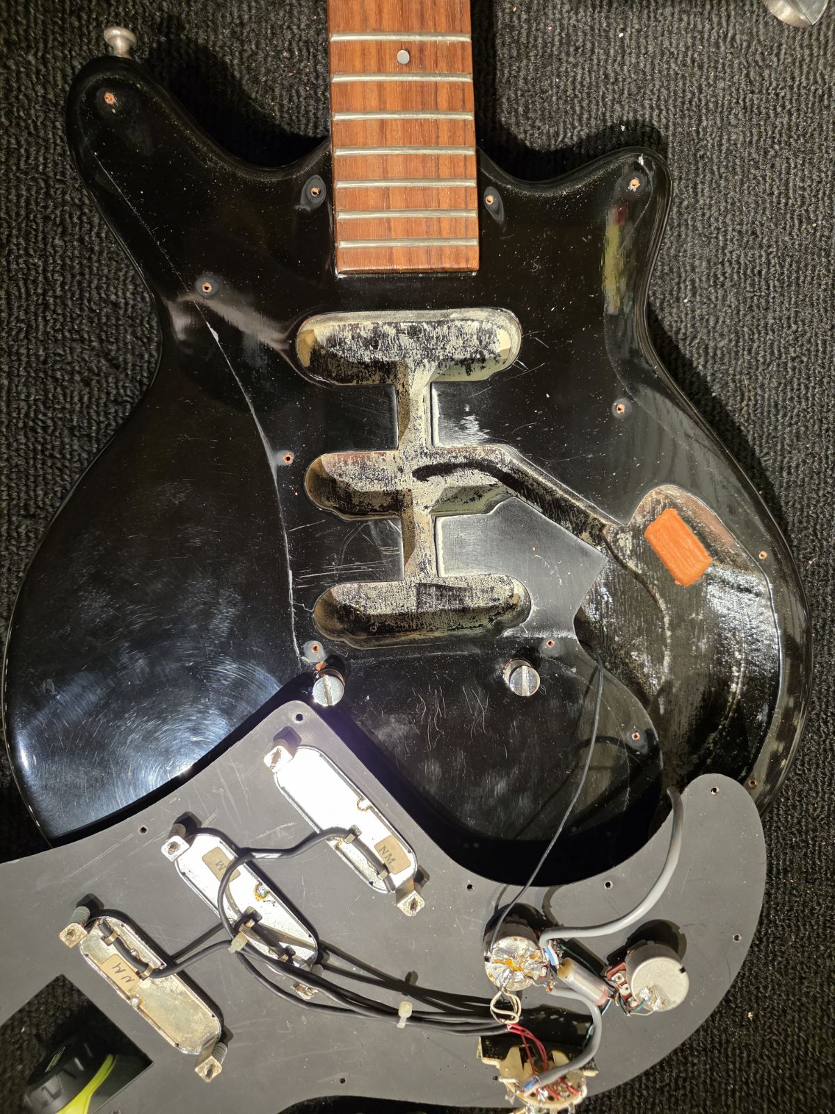 Guild Brian May BM03 Prototype Black 1994 - Joe Trohman - View 10 | MusicMarket