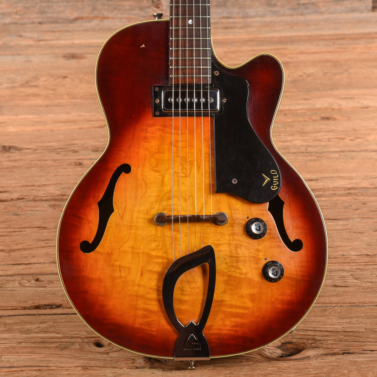 Guild M-65 3/4 Sunburst 1965 - MusicMarket