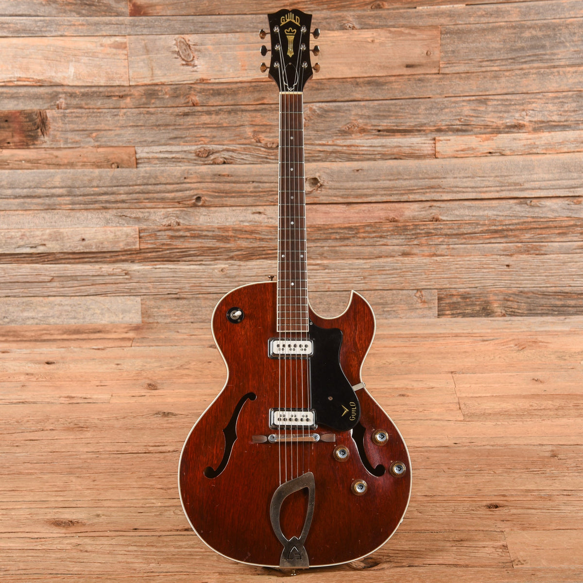 Guild Starfire II Cherry 1961 - View 4 | MusicMarket