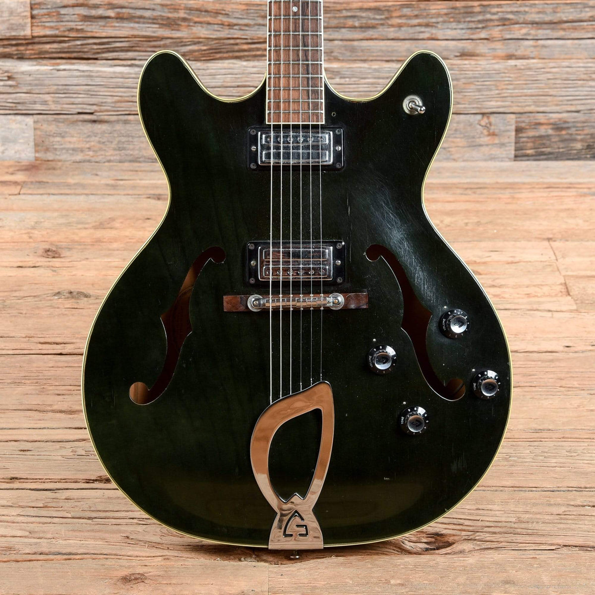 Guild Starfire IV Green 1967 - MusicMarket