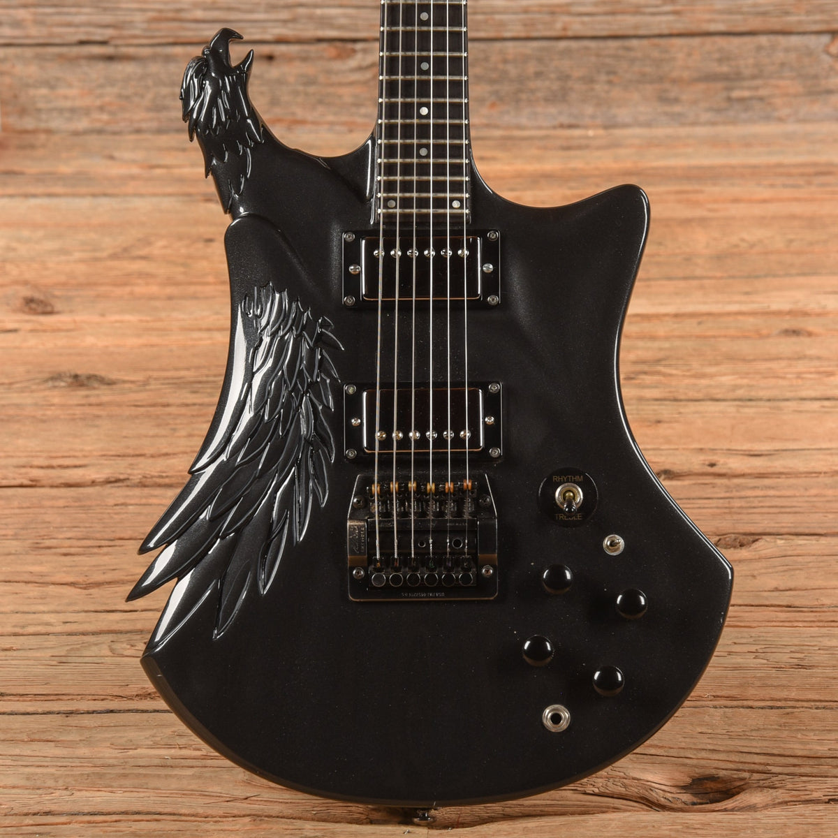 Guild S-300 "Bird of Pray" Custom Carve Silver 1980s - MusicMarket