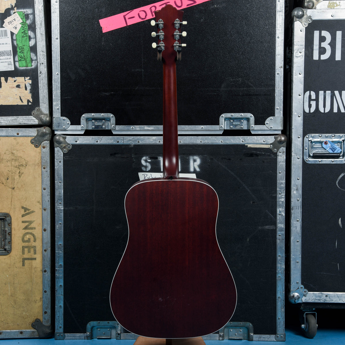 Guild USA D-40 Sunburst 2017 - View 2 | MusicMarket