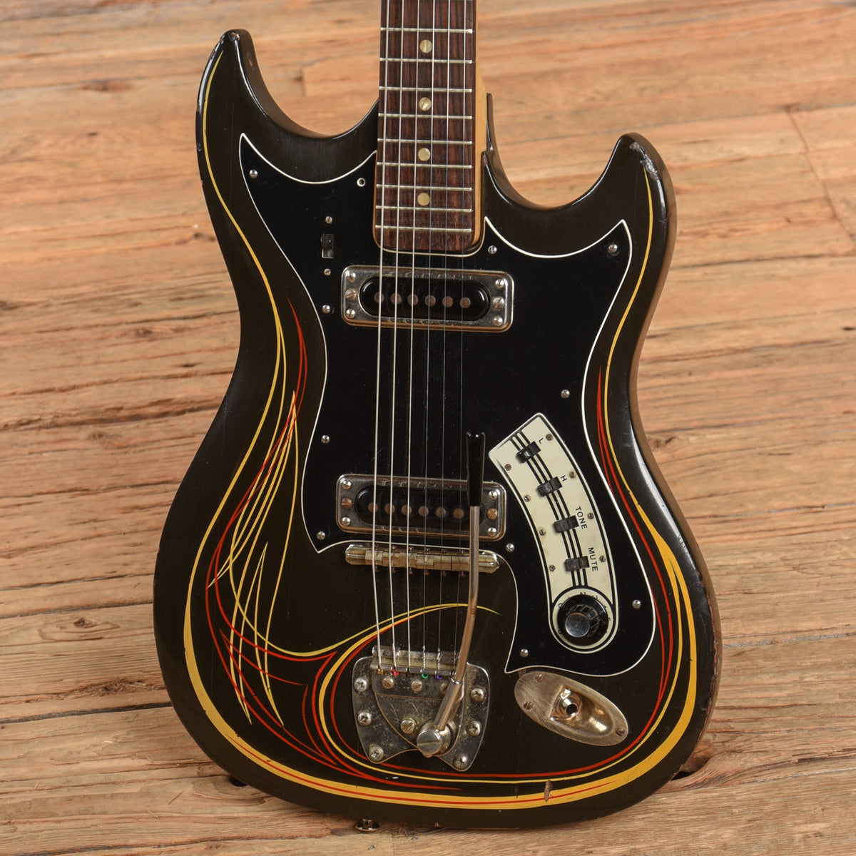 Hagstrom II Black 1960s - View 2 | MusicMarket