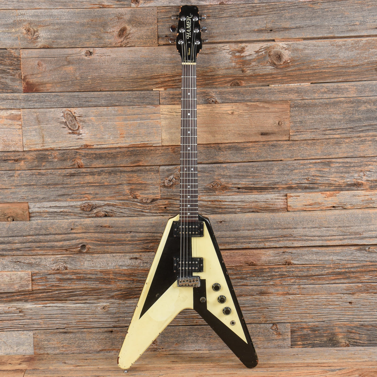 Hamer Vector Black and White Custom Finish 1980s - View 4 | MusicMarket
