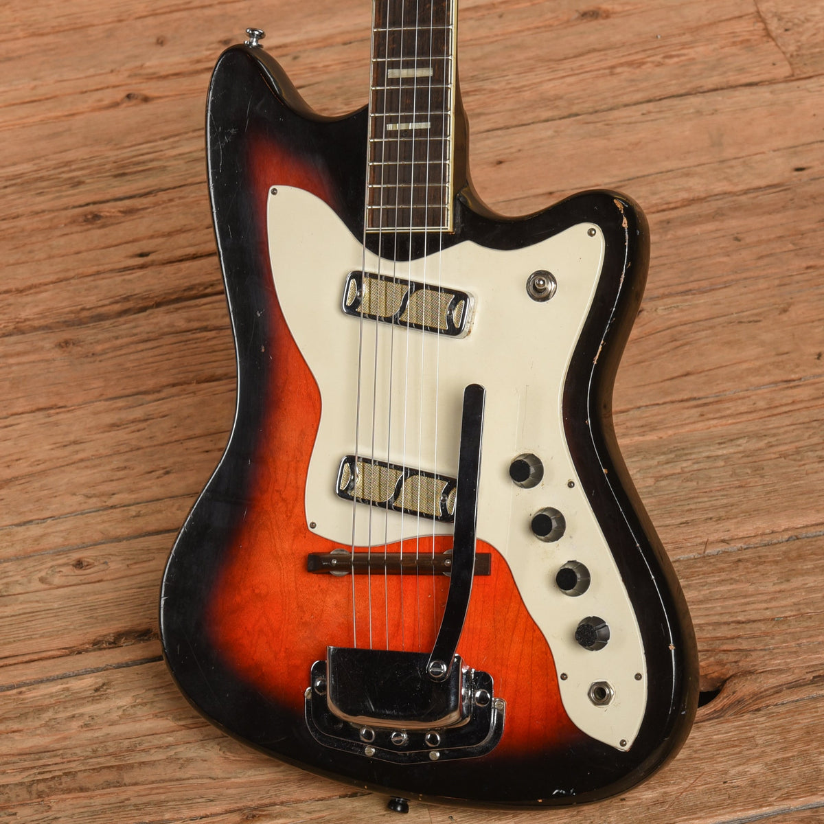 Harmony H15 Bobkat 1972 - View 2 | MusicMarket