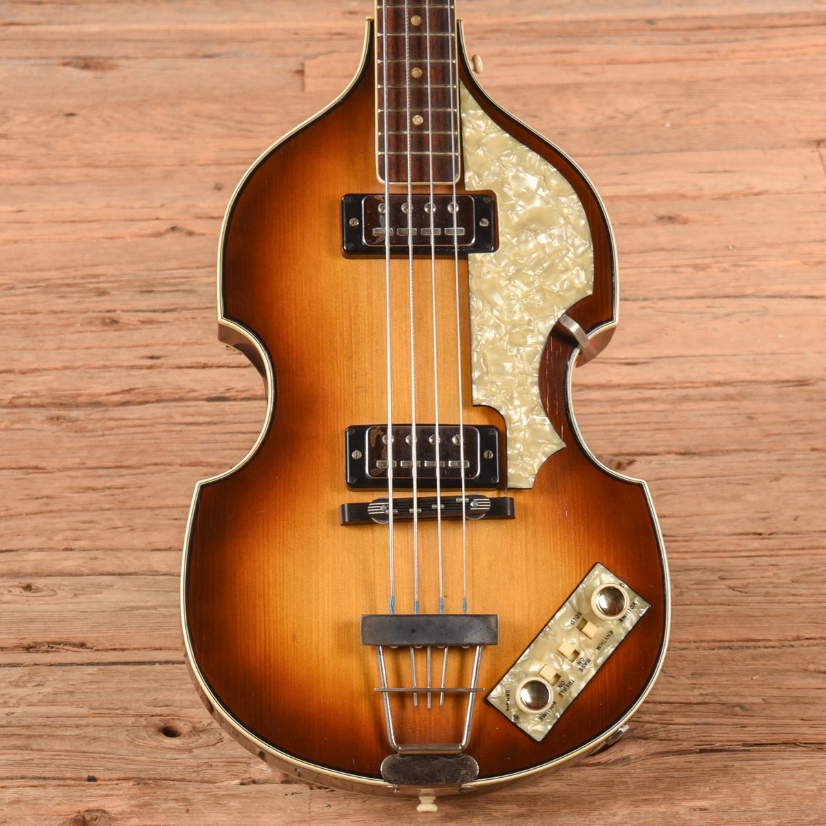 Hofner 500/1 Sunburst 1966 - MusicMarket